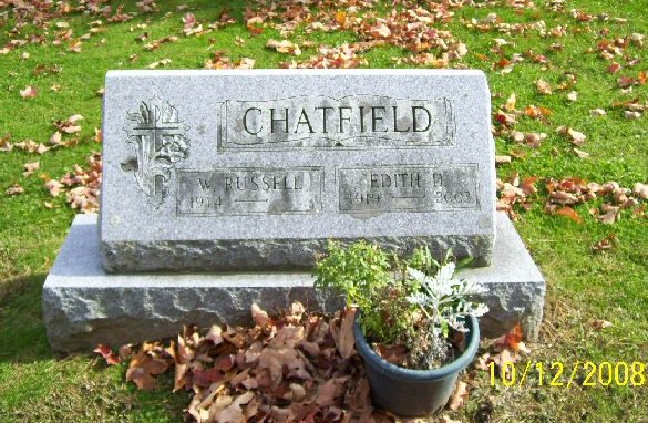CHATFIELD William Russell 1914-2010 grave.jpg